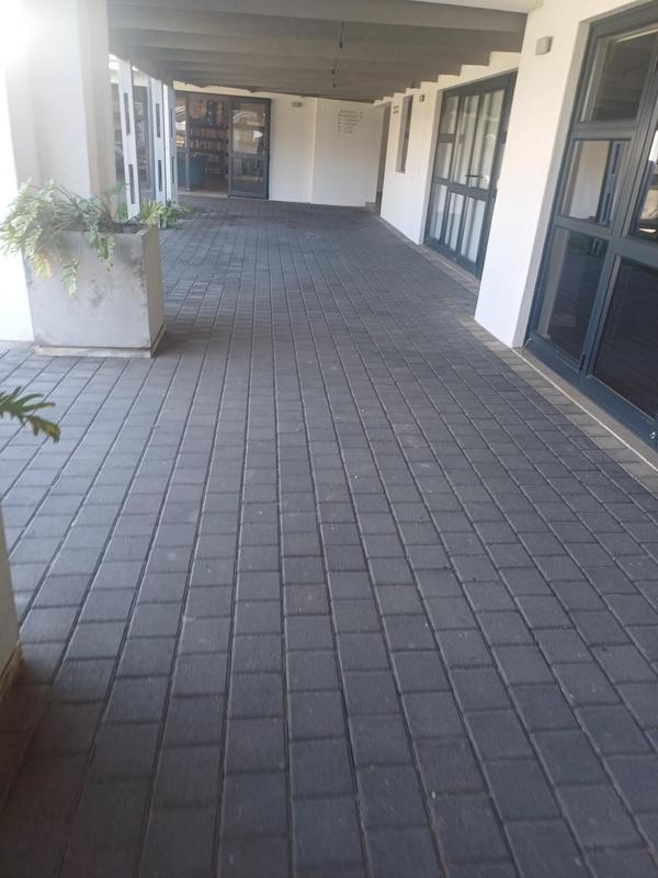 1 Bedroom Property for Sale in Buhrein Western Cape